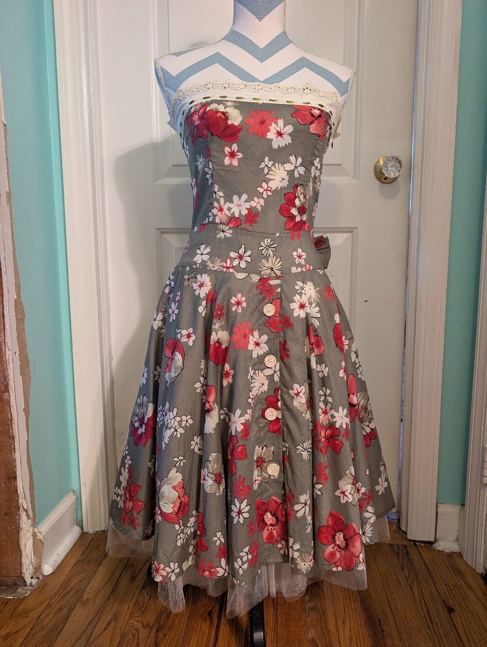Rinascimento 50s Style Green Strapless Floral Dress.